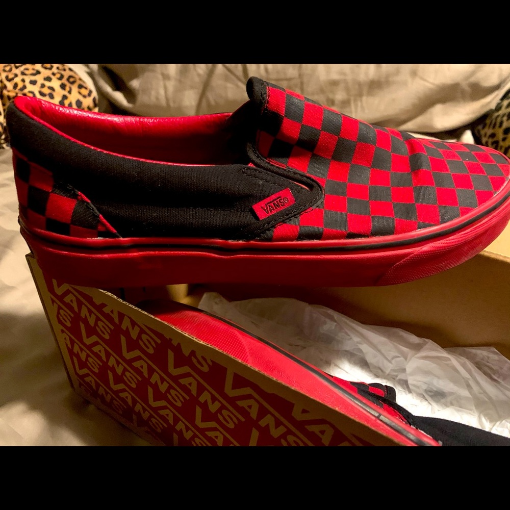 New Classic Vans Red Checkered  Soes